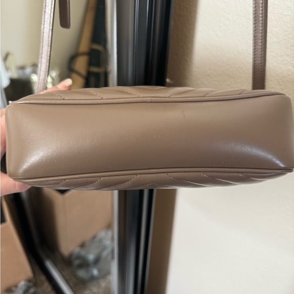 YSL — crossbody purse IN QUILTED LEATHER - Picture 3 of 9